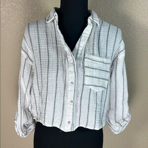 Love Notes White and Gray Striped Crop Button-Down Shirt Size Large